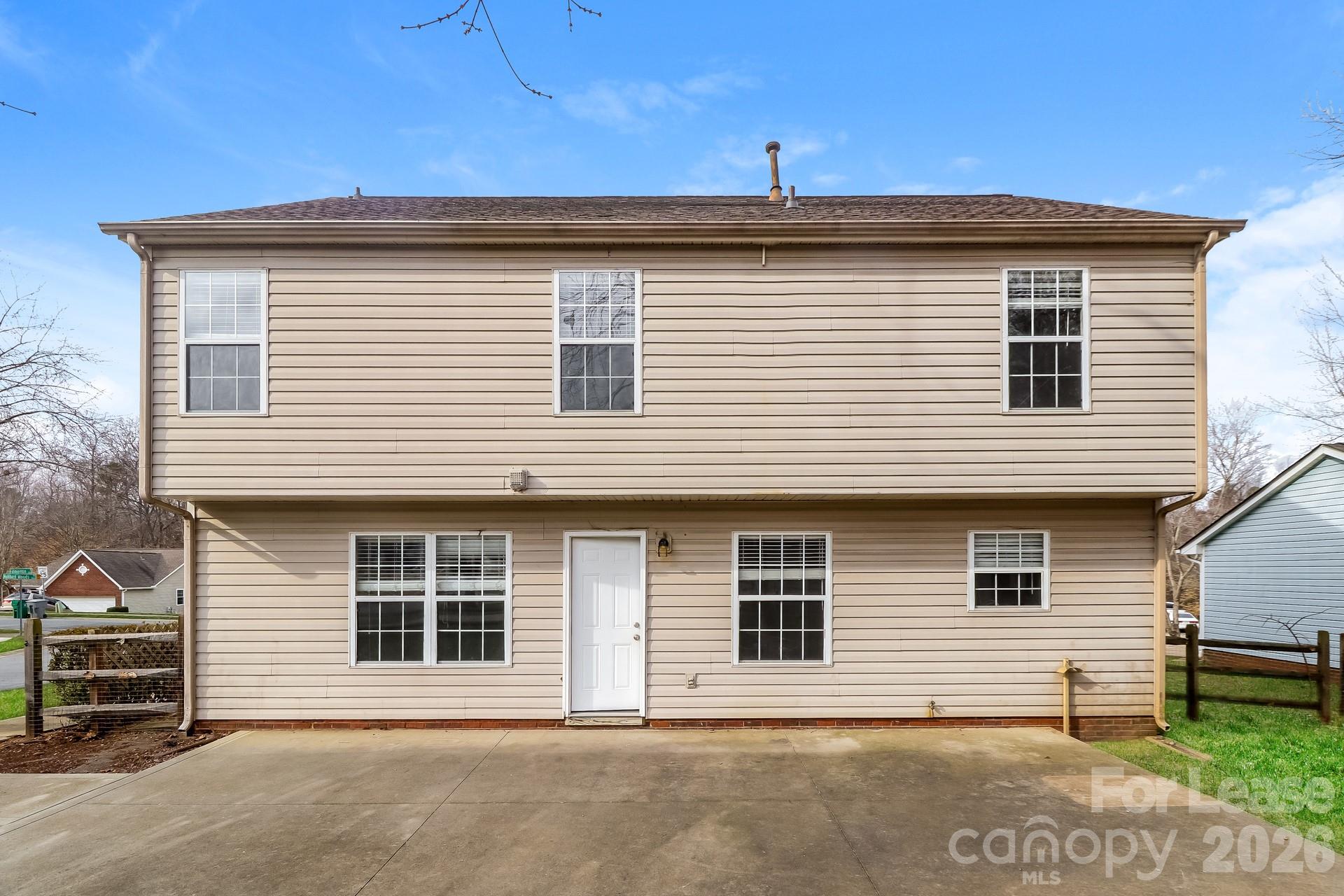 7510 Hubbard Woods Road Charlotte, NC 28269 - Photo 15 of 17