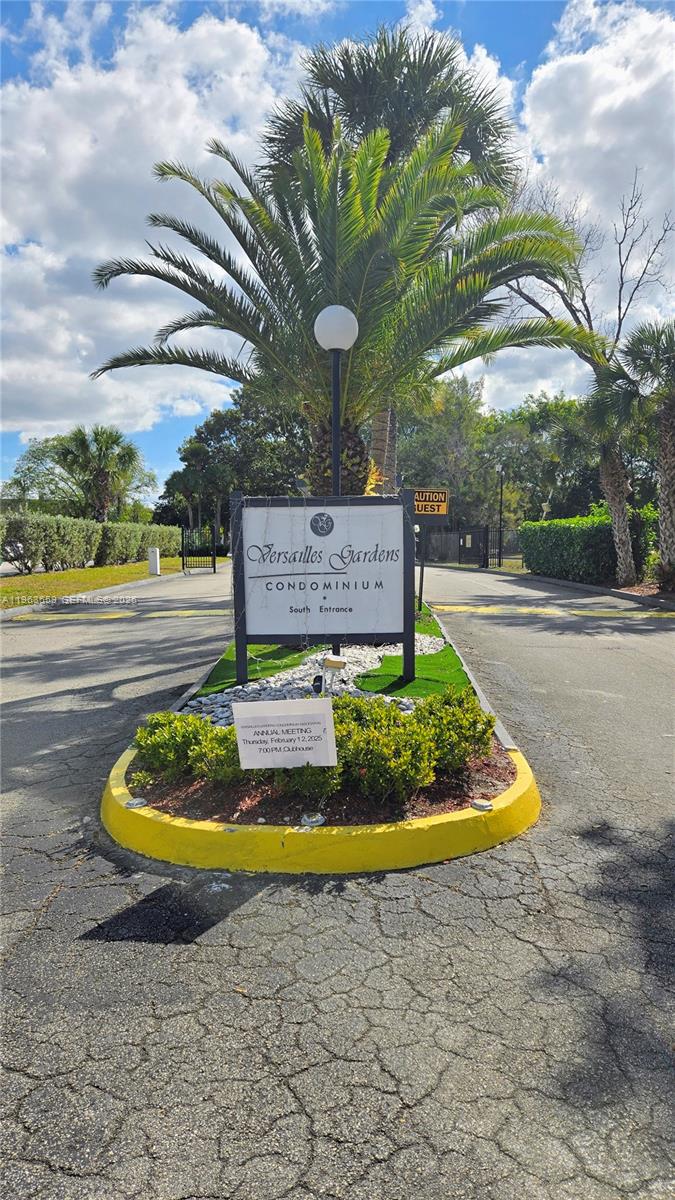 7925 Fairview Drive, Unit 206 Tamarac, FL 33321 - Photo 2 of 21 a view of a backyard