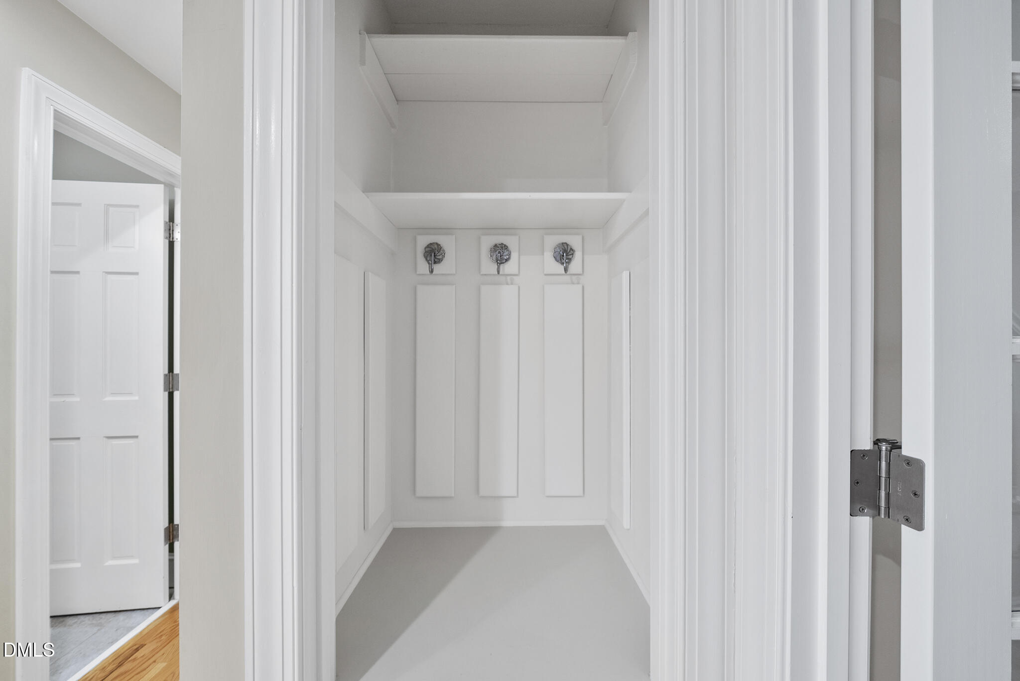2217 Middlefield Court Raleigh, NC 27615 - Photo 26 of 47 Hall Nook