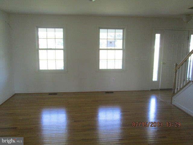 109 Hunters Ridge Road Centreville, MD 21617 - Photo 10 of 26 Living Room