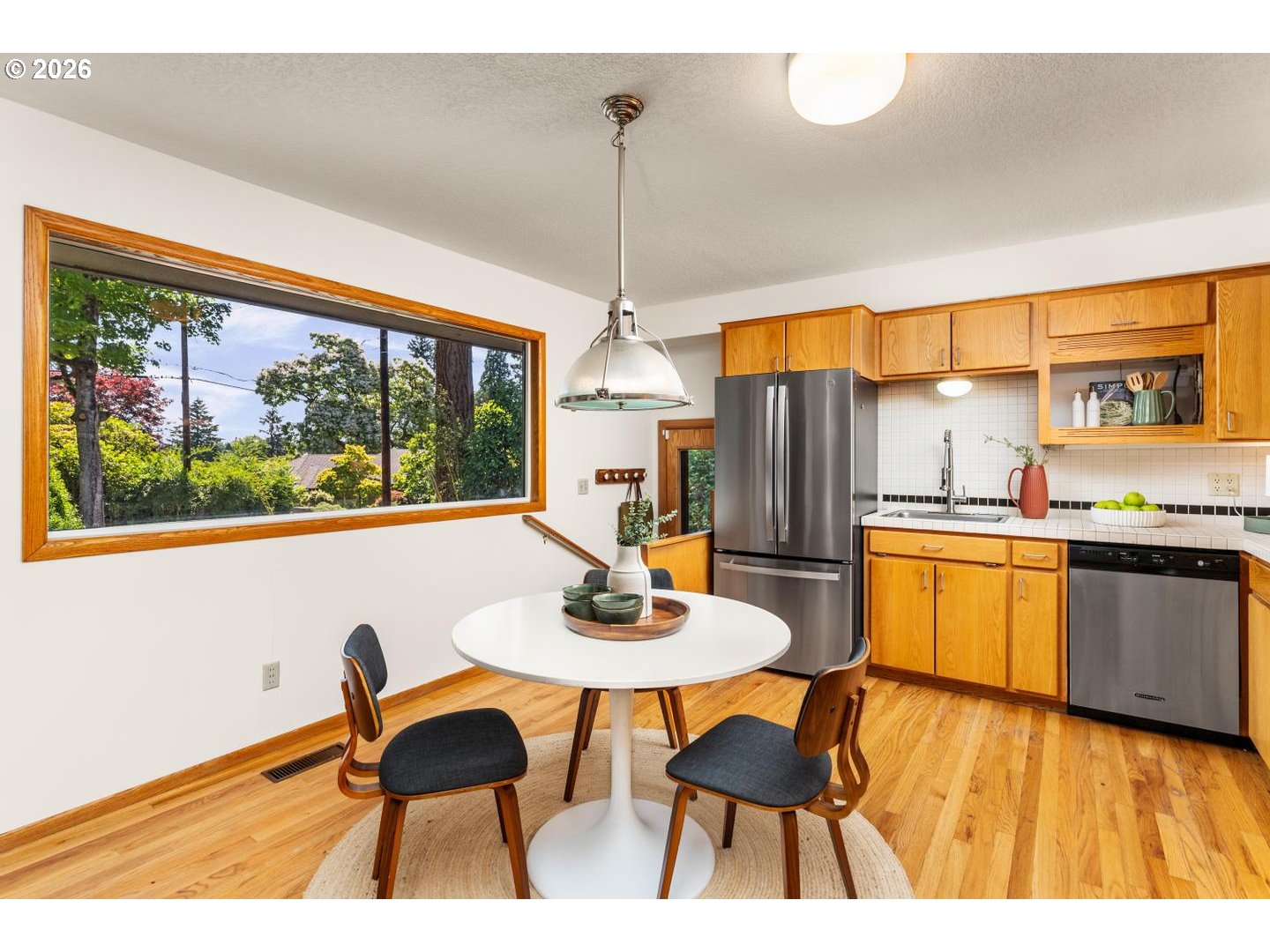 3475 Southwest Ridgewood Avenue Portland, OR 97225 - Photo 13 of 47 Gallery Image 13