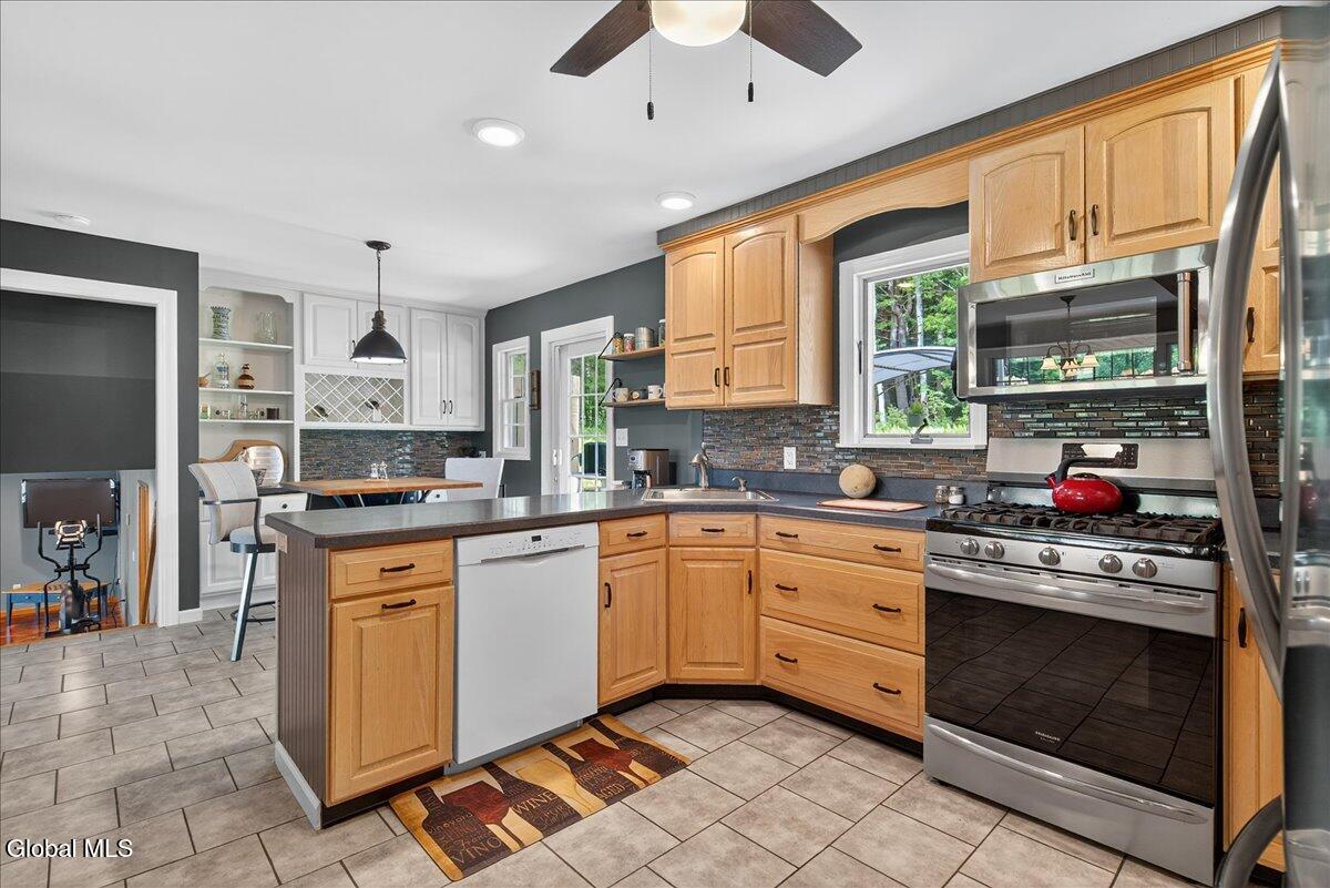 379 North Road Poestenkill, NY 12018 - Photo 10 of 30 Kitchen