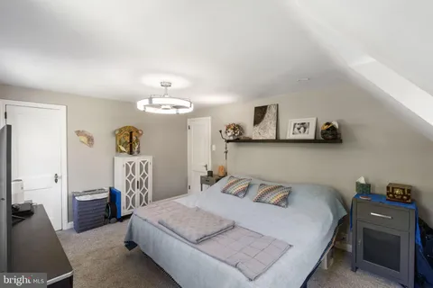 $529,000 | 403 Walnut Hill Lane, Havertown, PA 19083