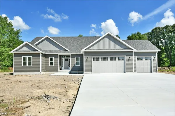 $499,900 | 4780 State Rte 5, Cortland, OH 44410