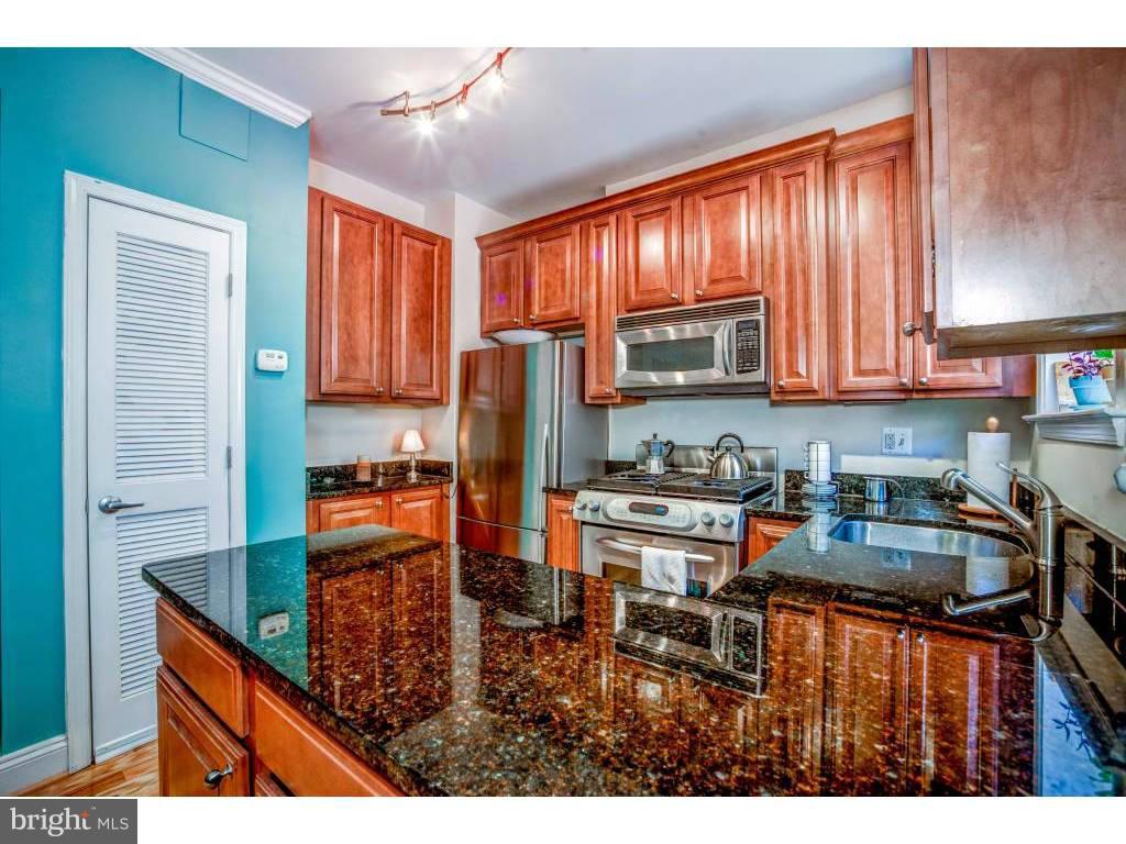 1438 Columbia Road Northwest, Unit 303 Washington, DC 20009 - Photo 4 of 6 Kitchen
