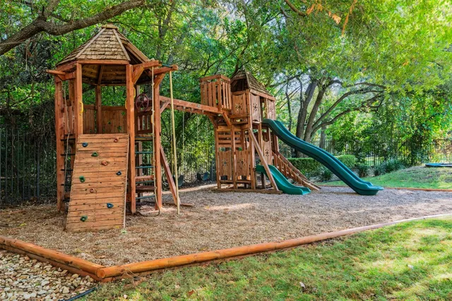 a view of outdoor space