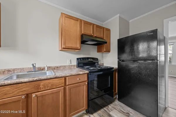 $1,050 | 332-334 Starling Street, Jacksonville, NC 28540