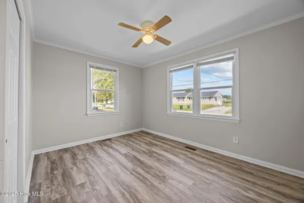 $1,050 | 332-334 Starling Street, Jacksonville, NC 28540