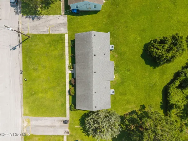 $1,050 | 332-334 Starling Street, Jacksonville, NC 28540