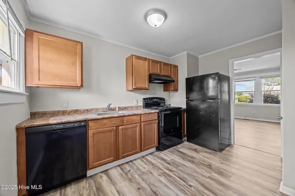 $1,050 | 332-334 Starling Street, Jacksonville, NC 28540