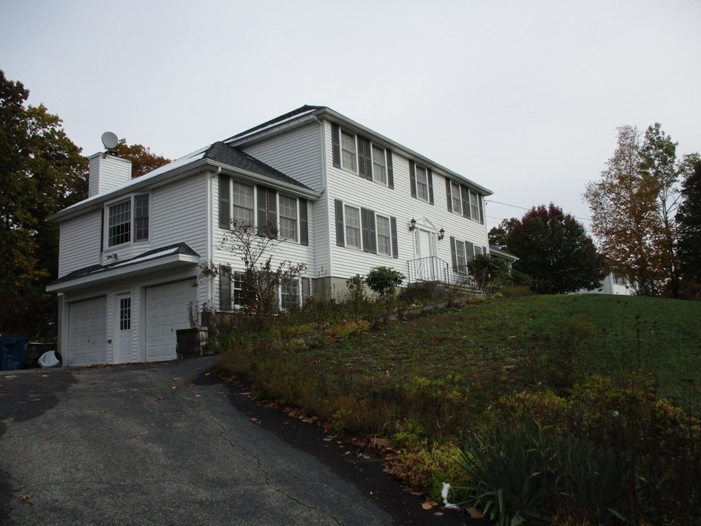 10 Ridge Road Tyngsborough, MA 01879 - Photo 3 of 42 Gallery Image 3
