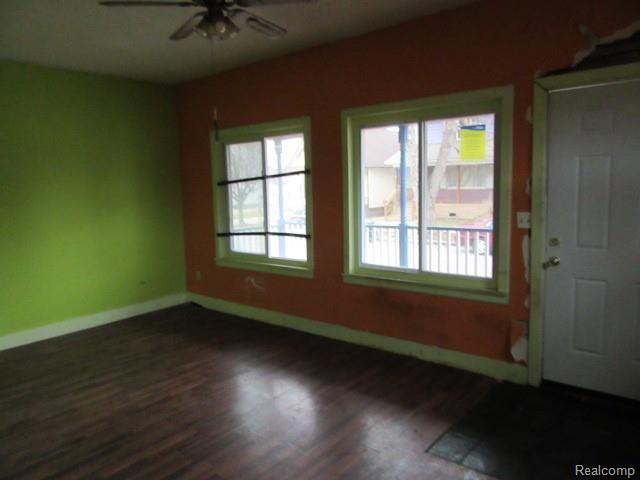 48 Oak Street River Rouge, MI 48218 - Photo 7 of 12 IMG_8145.JPG