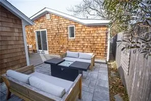 $2,950 | 28 Crest Street, Middletown, RI 02842