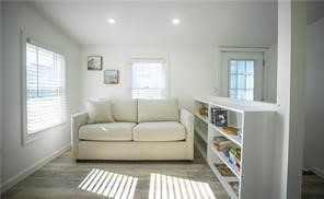 28 Crest Street Middletown, RI 02842 - Photo 5 of 17