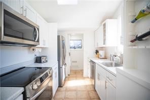 28 Crest Street Middletown, RI 02842 - Photo 8 of 17