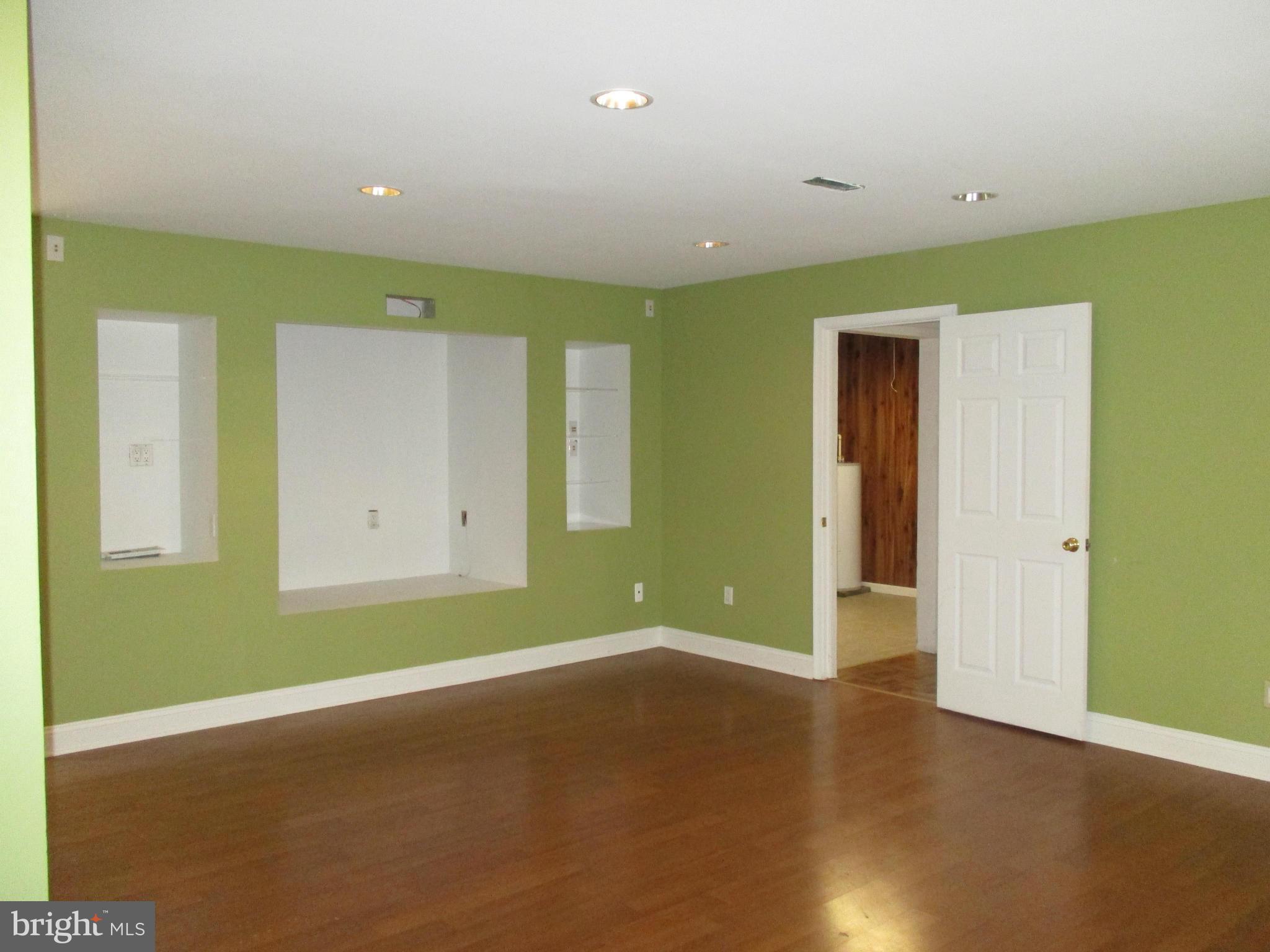 414 Breslin Road Joppa, MD 21085 - Photo 4 of 21 Living Room 2
