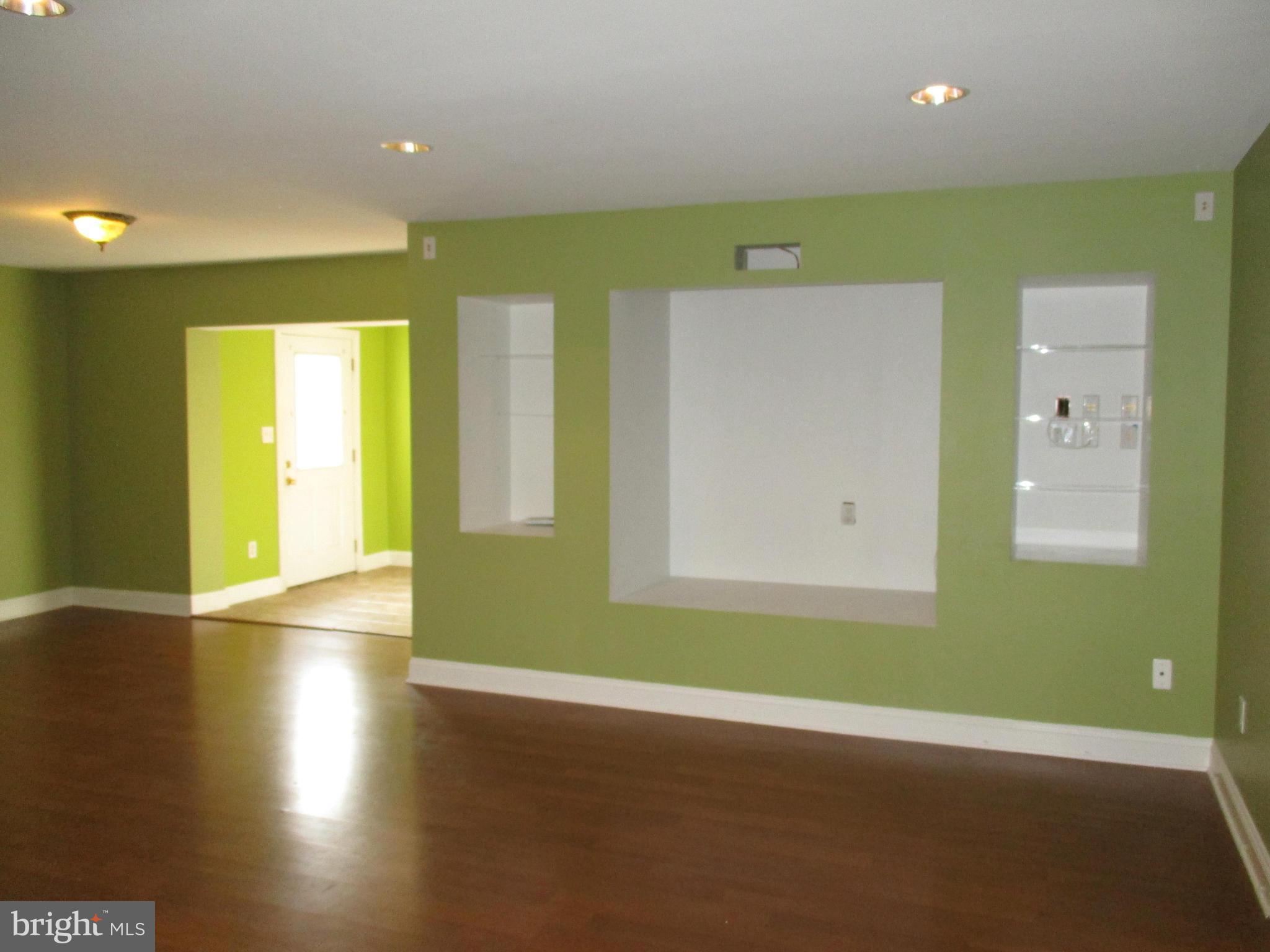 414 Breslin Road Joppa, MD 21085 - Photo 5 of 21 Living Room