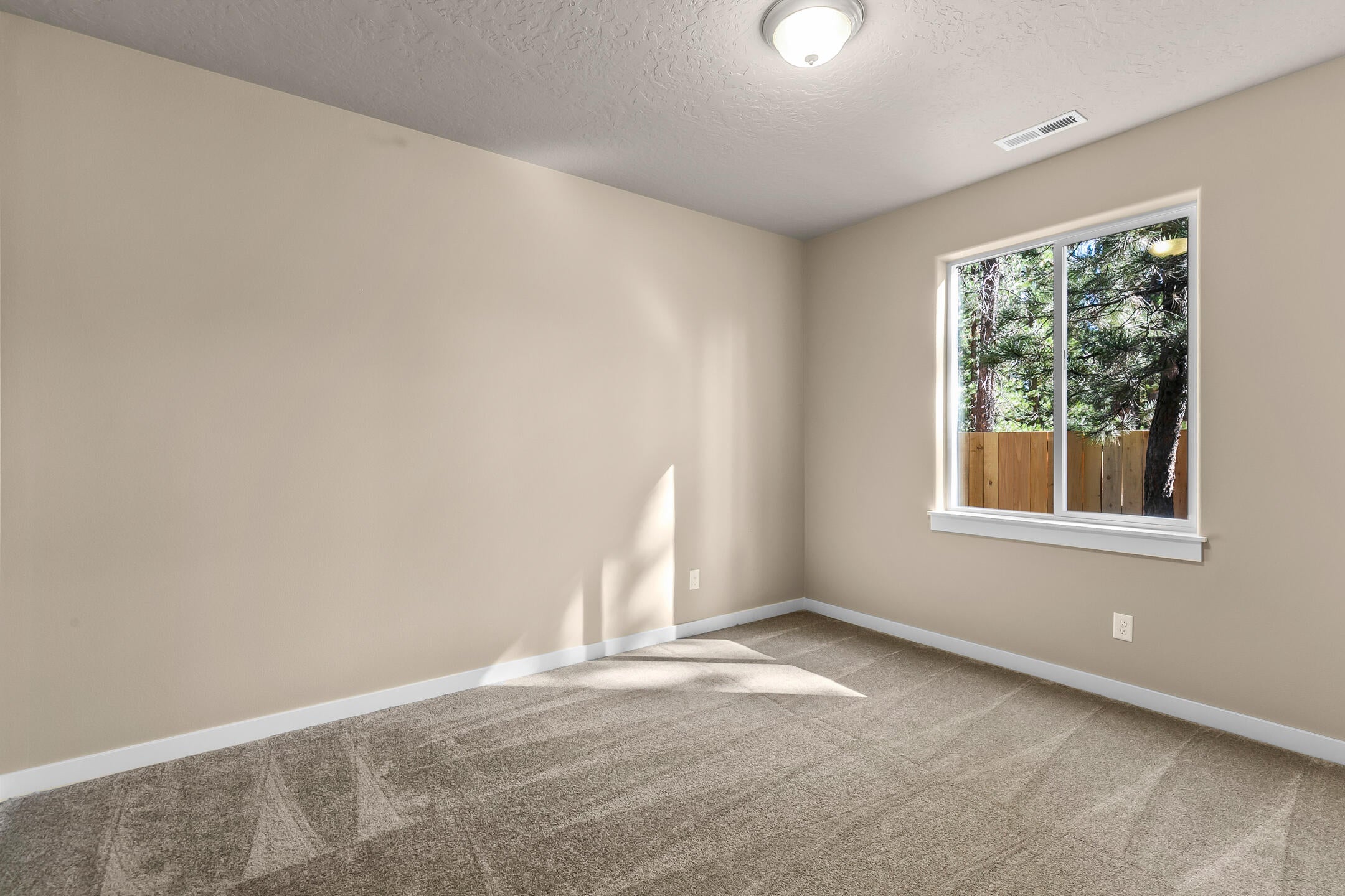 17144 Downey Road Bend, OR 97707 - Photo 19 of 41 2021_09_23_17144_downey_rd-22