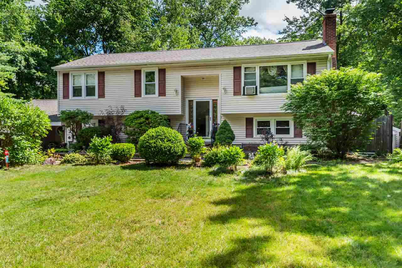 26 Red Deer Road Londonderry, NH 03053 - Photo 1 of 13