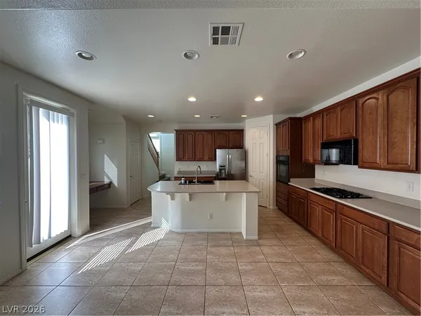 $2,245 | 10521 Foggy Glen Avenue, Las Vegas, NV 89135