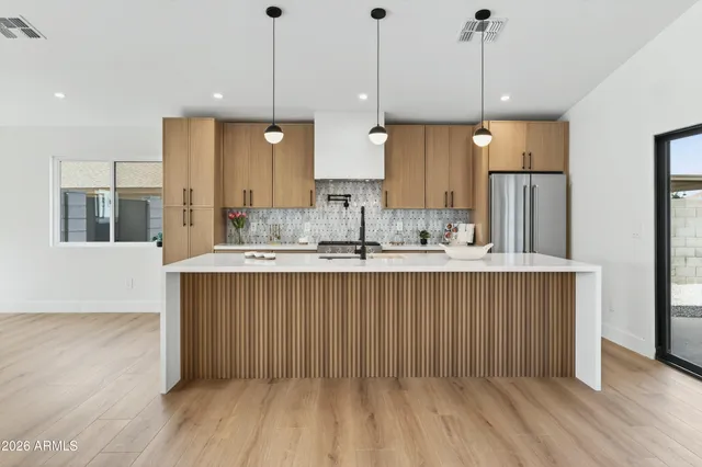 $570,000 | 2432 West St Moritz Lane, Phoenix, AZ 85023