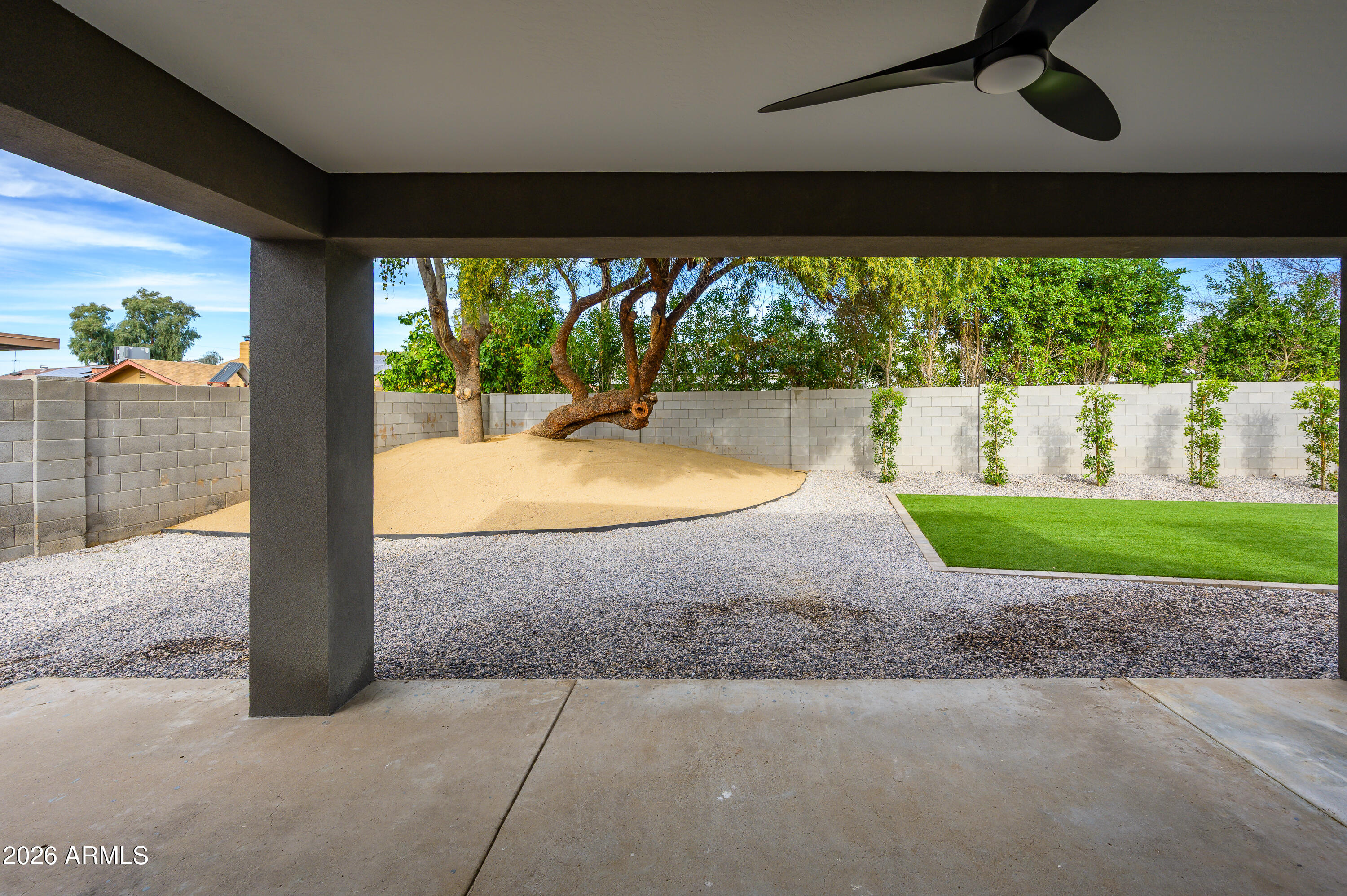 2432 West St Moritz Lane Phoenix, AZ 85023 - Photo 34 of 41 Covered Patio