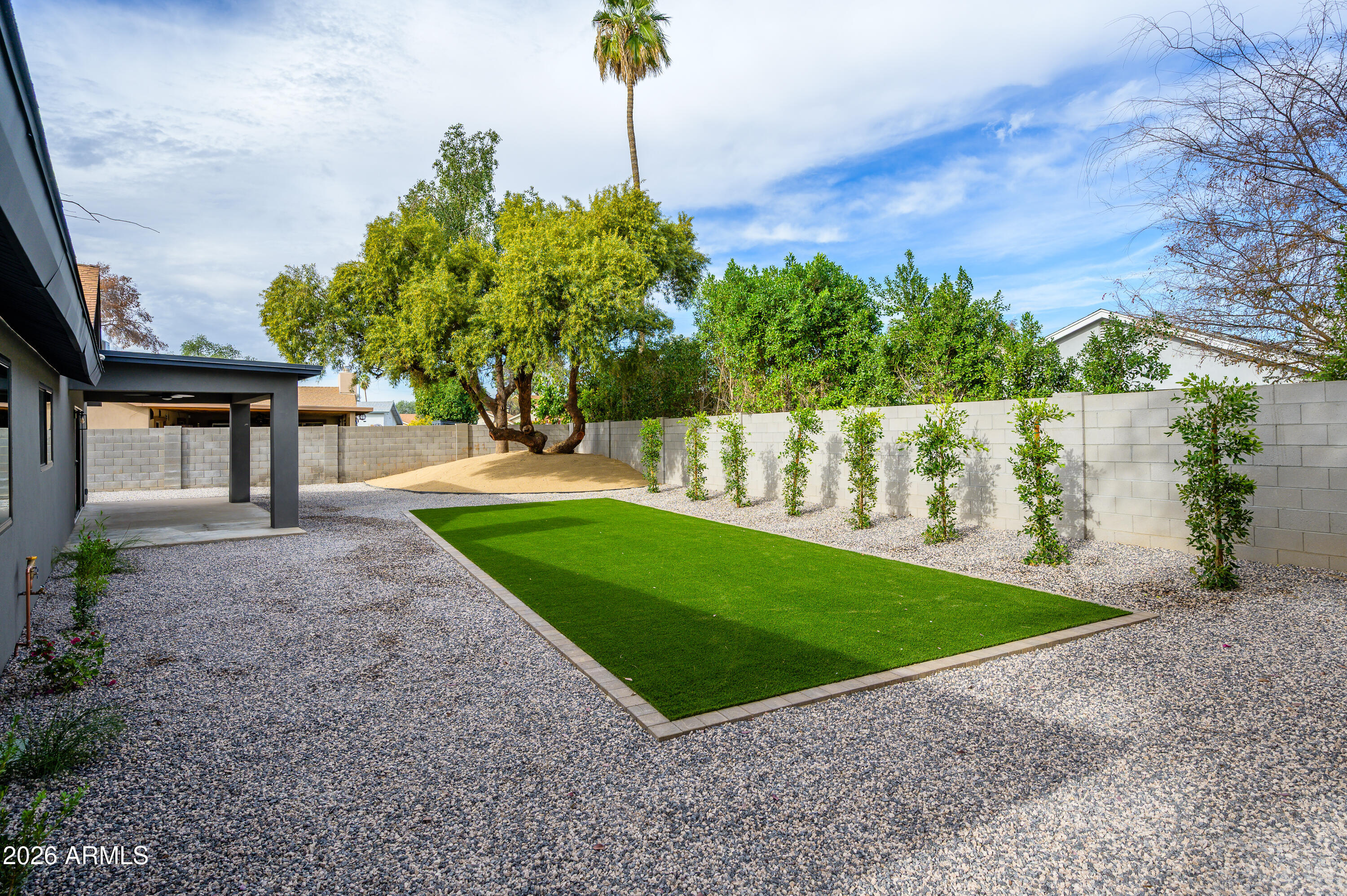 2432 West St Moritz Lane Phoenix, AZ 85023 - Photo 37 of 41 Block Fence