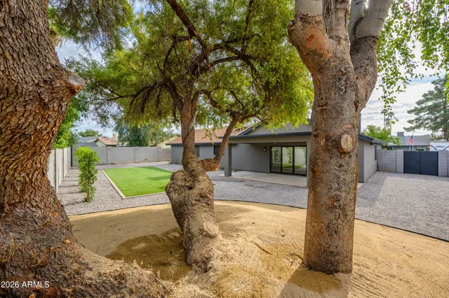 $570,000 | 2432 West St Moritz Lane, Phoenix, AZ 85023