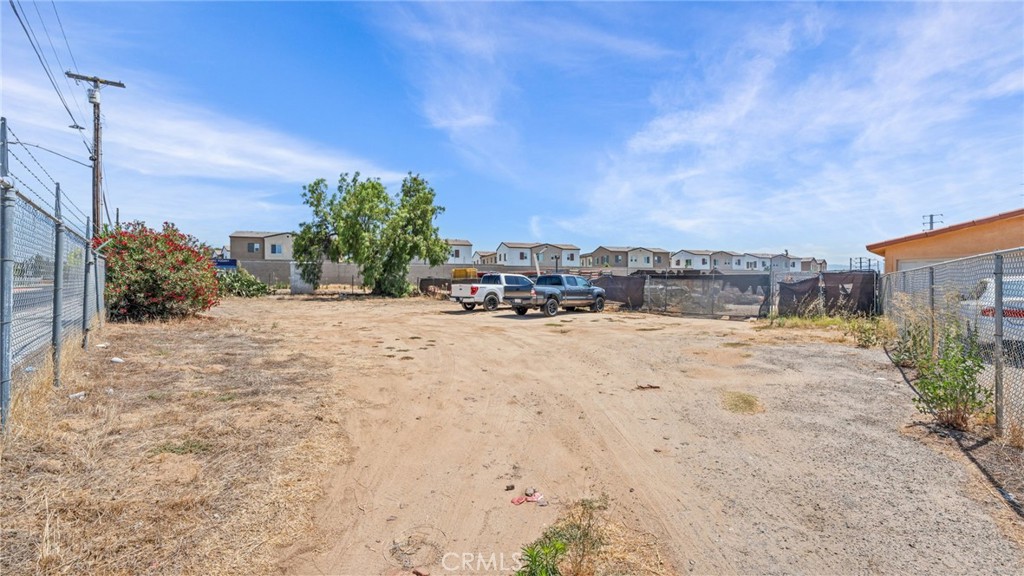 3284 Jackson Street Riverside, CA 92503 - Photo 11 of 33