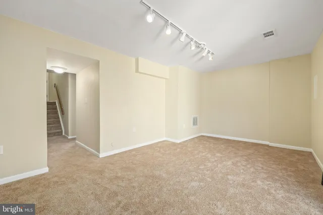 $2,531 | 15256 Waterwheel Terrace, Woodbridge, VA 22191