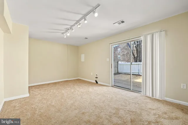 $2,531 | 15256 Waterwheel Terrace, Woodbridge, VA 22191