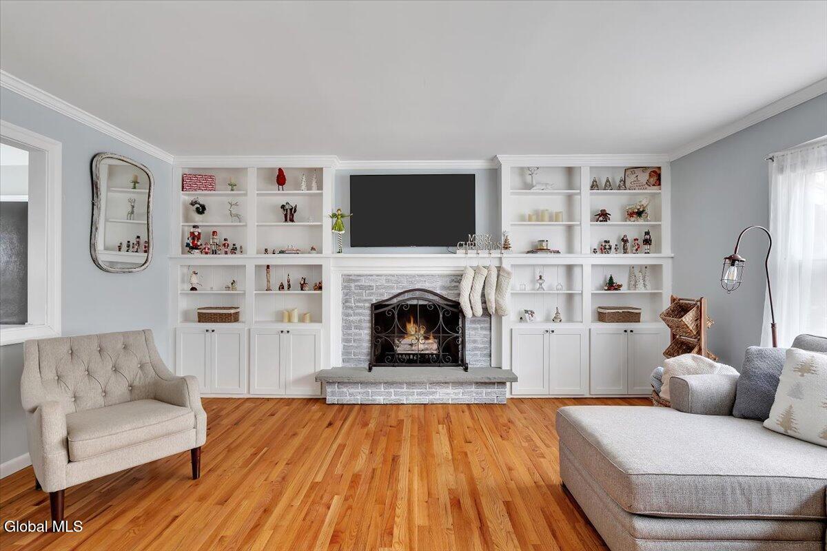 18 Par Del Rio Clifton Park, NY 12065 - Photo 2 of 50 17-P1611918fire