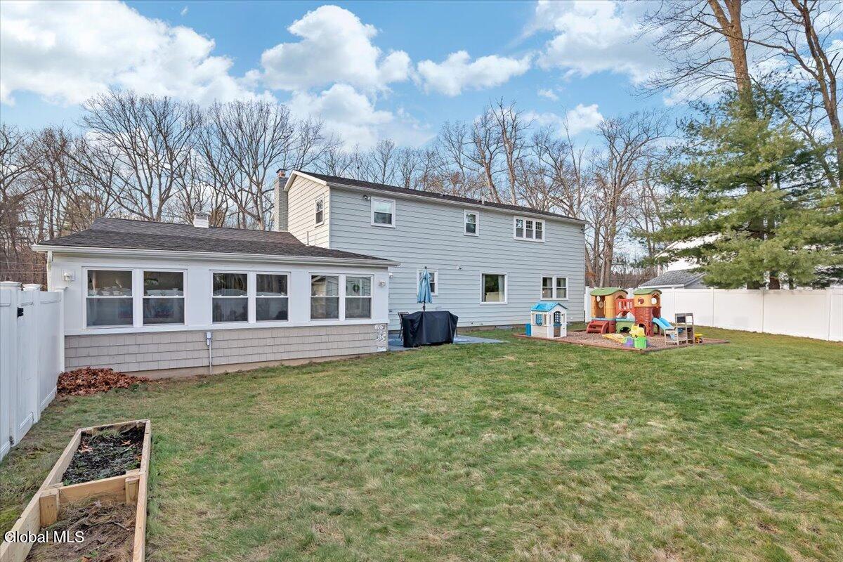 18 Par Del Rio Clifton Park, NY 12065 - Photo 48 of 50 63-P1611816