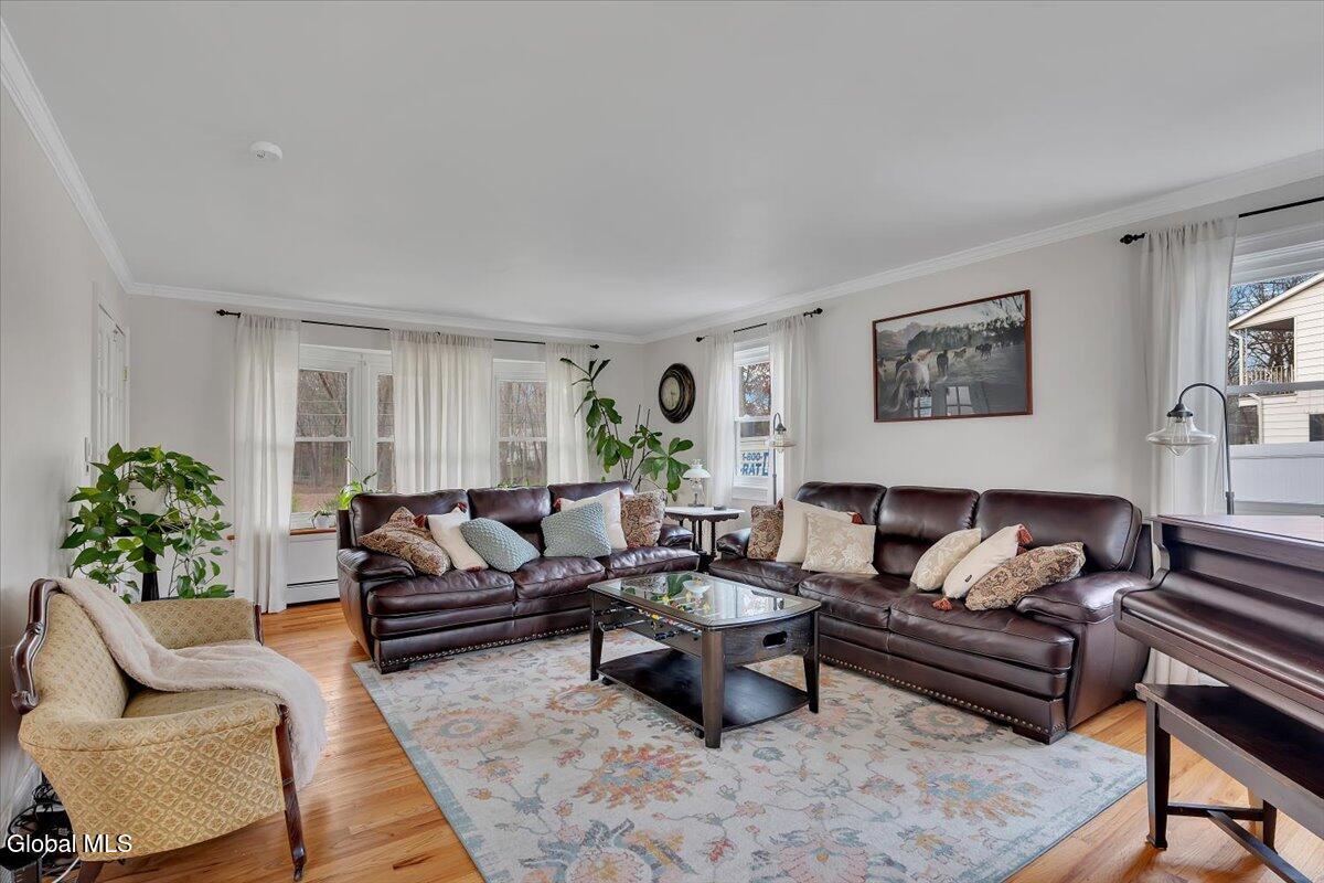 18 Par Del Rio Clifton Park, NY 12065 - Photo 5 of 50 10-P1611869