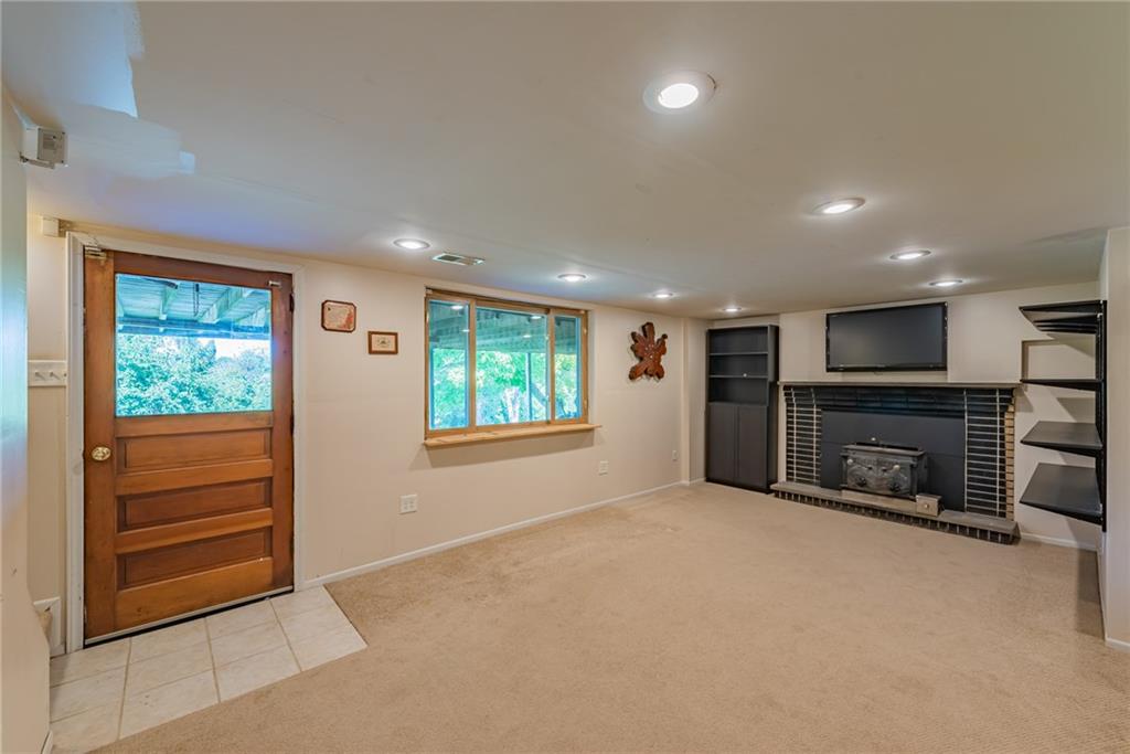 14201 Ridge Road North Huntingdon, PA 15642 - Photo 19 of 25