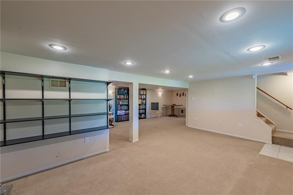 14201 Ridge Road North Huntingdon, PA 15642 - Photo 20 of 25