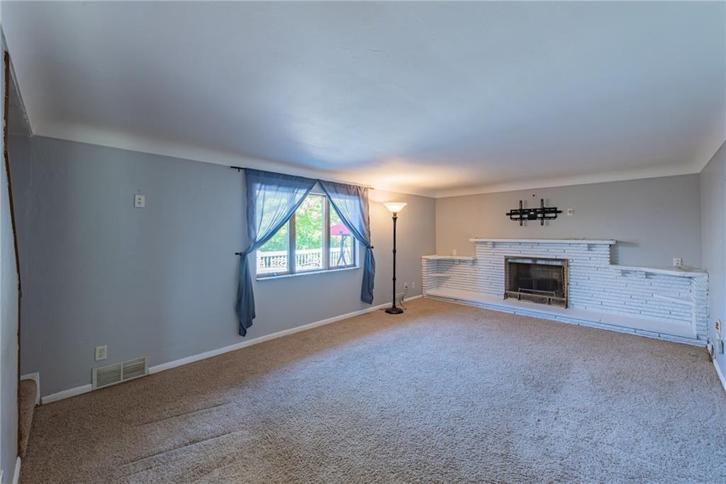 14201 Ridge Road North Huntingdon, PA 15642 - Photo 5 of 25
