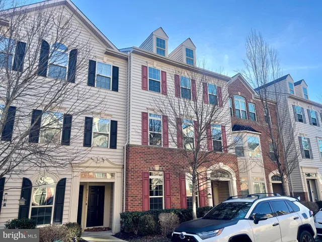 $500,000 | 42143 Piebald Square, Aldie, VA 20105