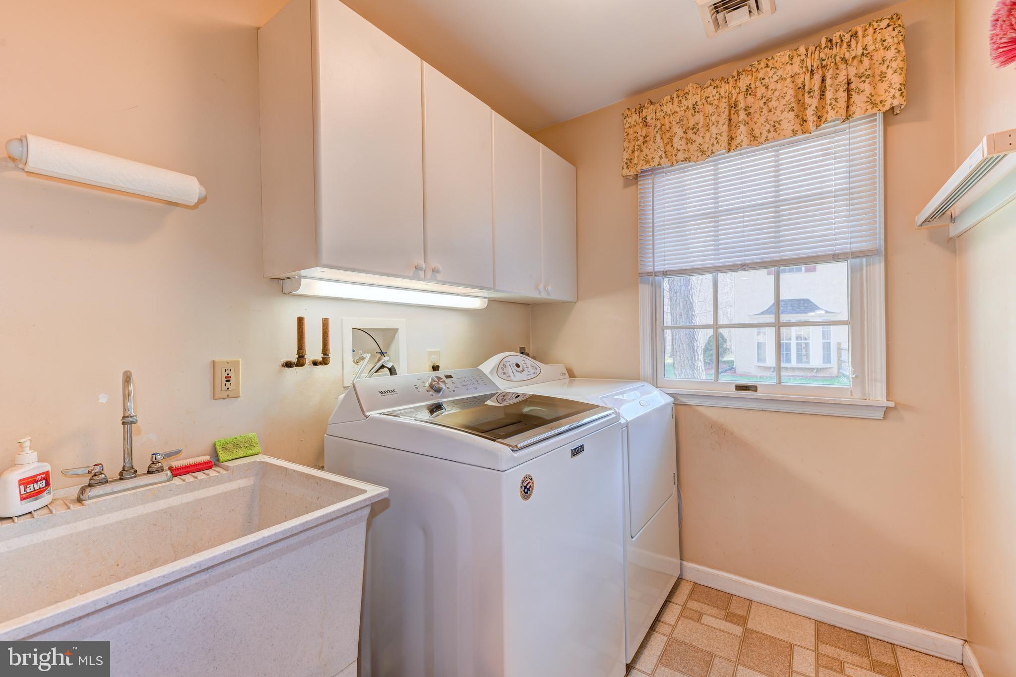 153 Aspen Road Yardley, PA 19067 - Photo 14 of 38 Laundry Room