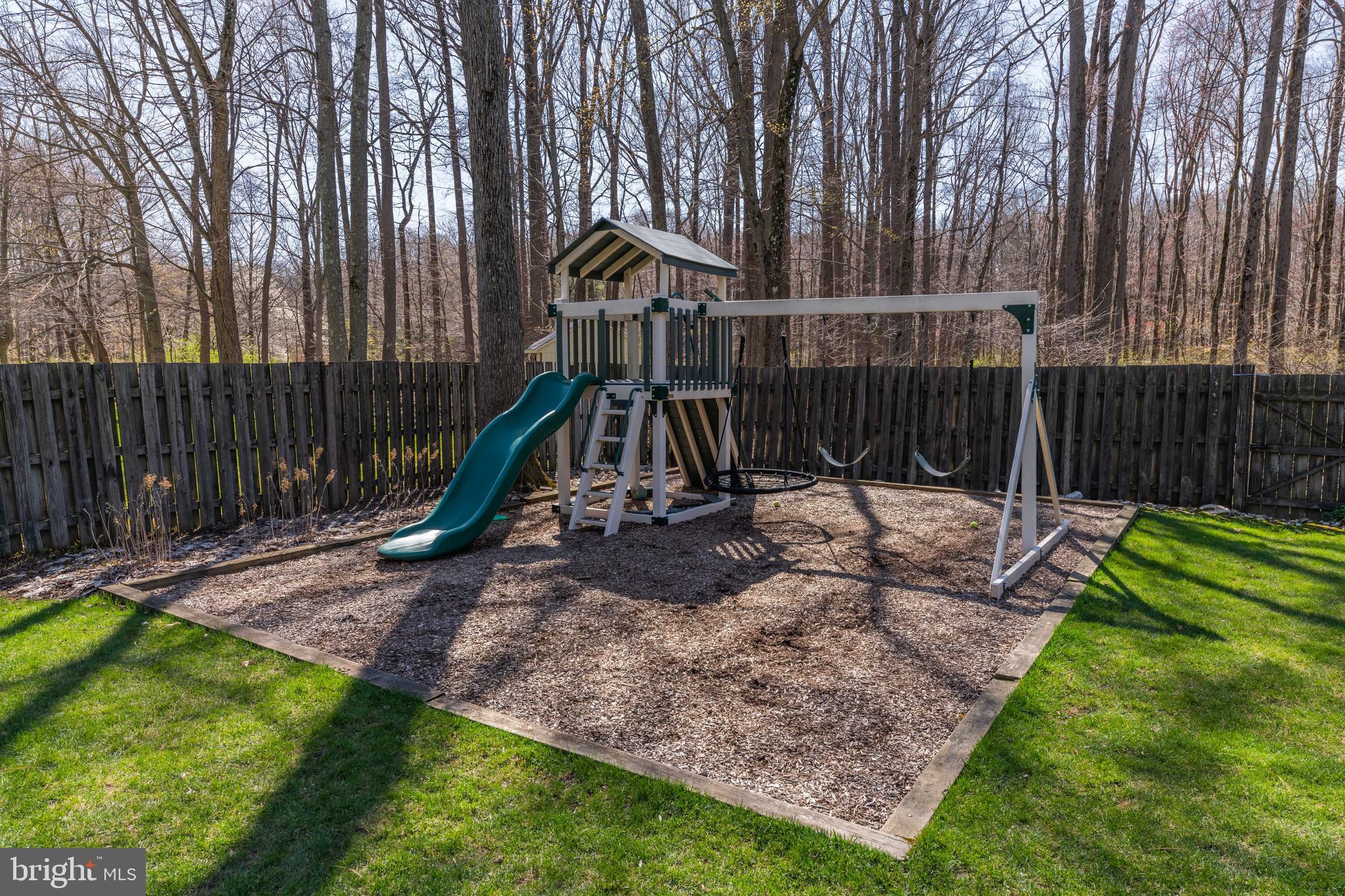 153 Aspen Road Yardley, PA 19067 - Photo 34 of 38 Gallery Image 34