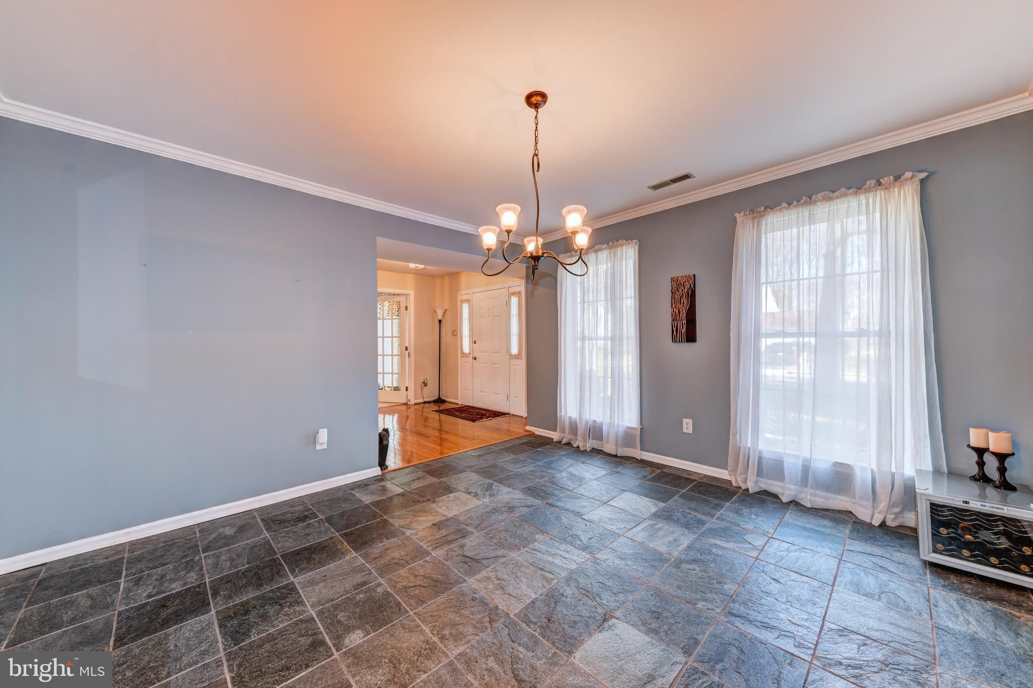 153 Aspen Road Yardley, PA 19067 - Photo 6 of 38 Dining Room