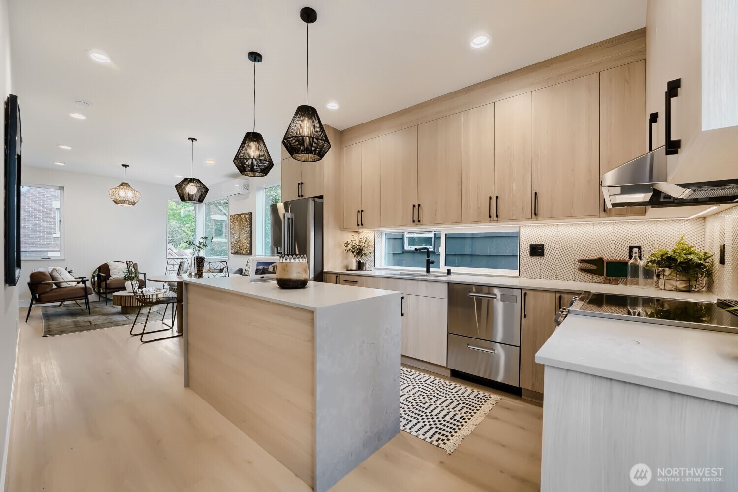 2626 58th Avenue Southwest, Unit B Seattle, WA 98116 - Photo 10 of 40