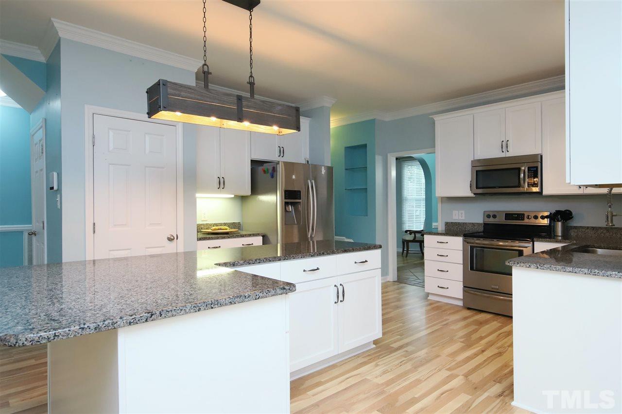 8537 Yucca Trail Raleigh, NC 27615 - Photo 7 of 30 Gallery Image 7