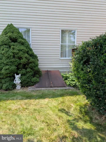 $949,999 | 4 Jeana Court, Monroe Township, NJ 08831