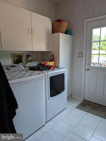 $949,999 | 4 Jeana Court, Monroe Township, NJ 08831