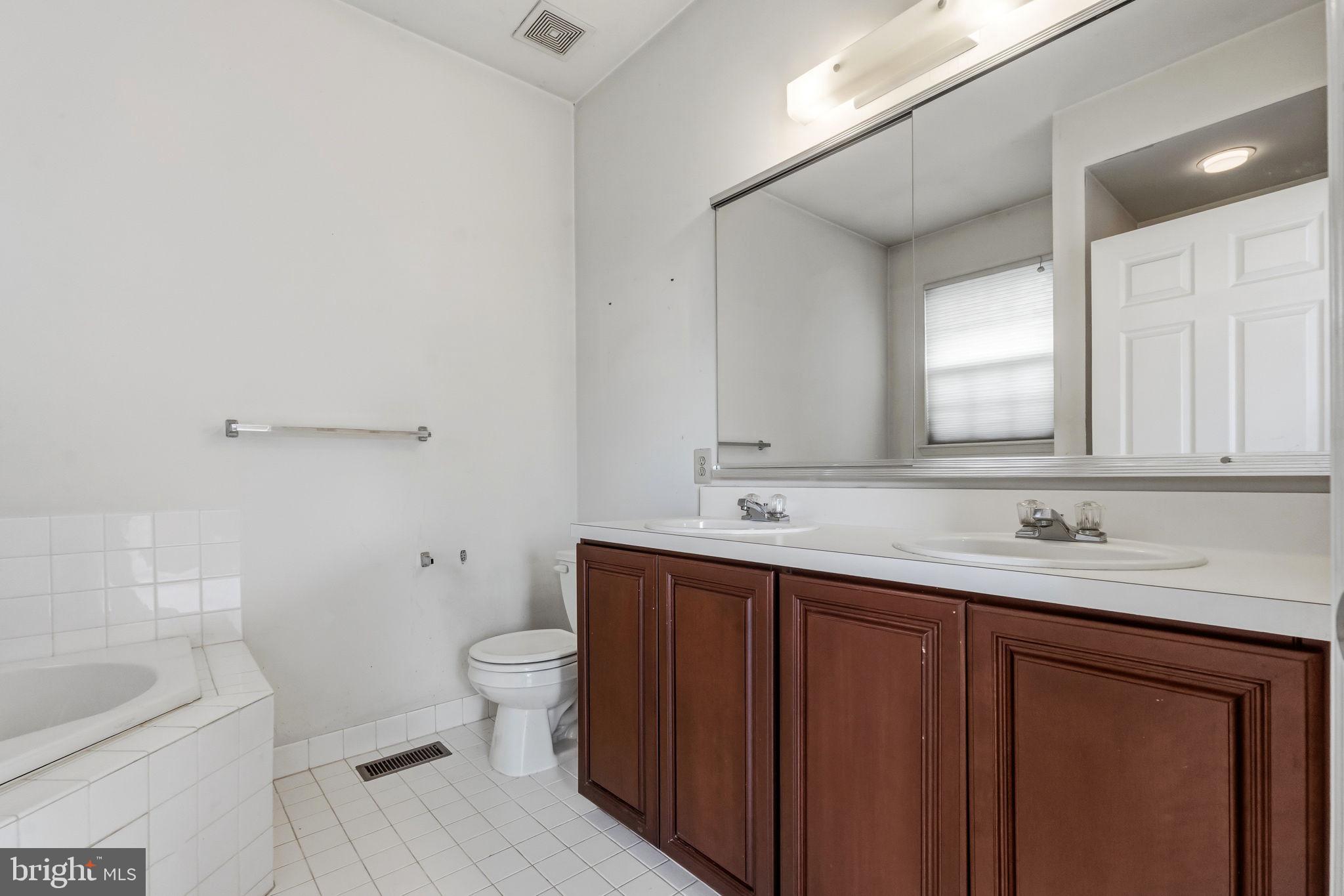 7601 Juniper Lane Palmyra, NJ 08065 - Photo 18 of 40