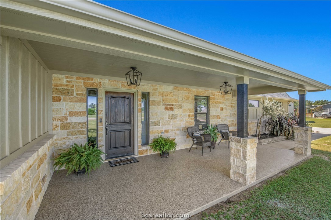 8748 Tejas Ranch Loop Bryan, TX 77808 - Photo 2 of 39 Gallery Image 2
