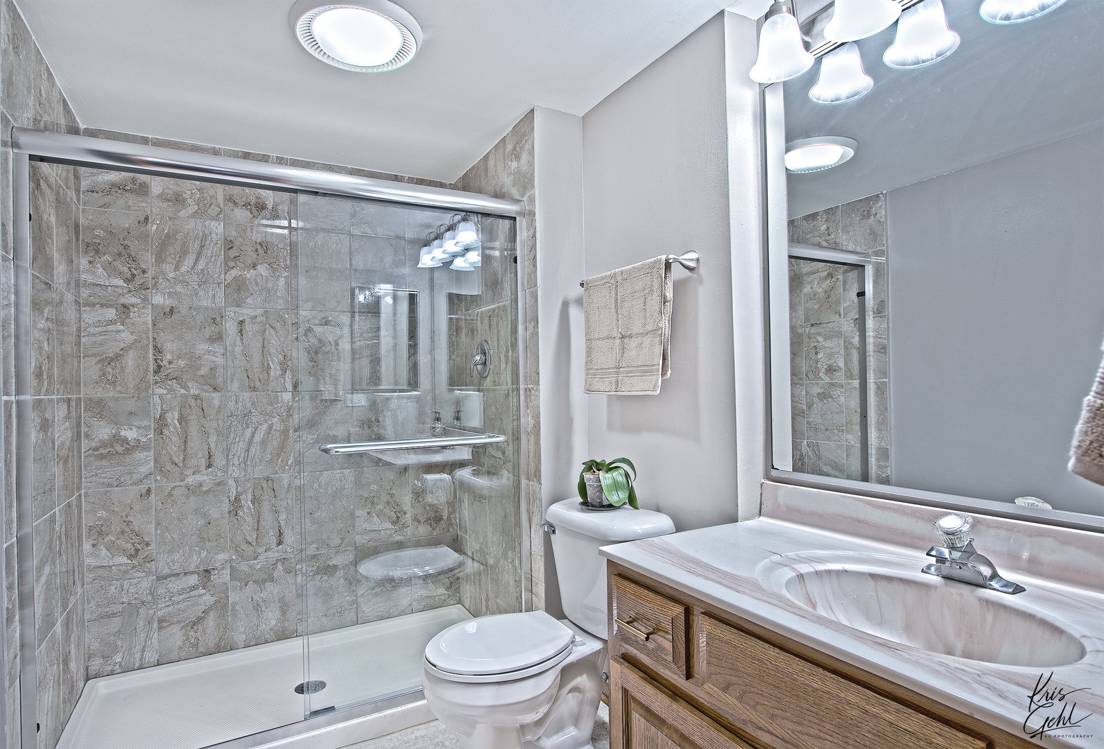555 South River Road, Unit 402 Des Plaines, IL 60016 - Photo 14 of 22
