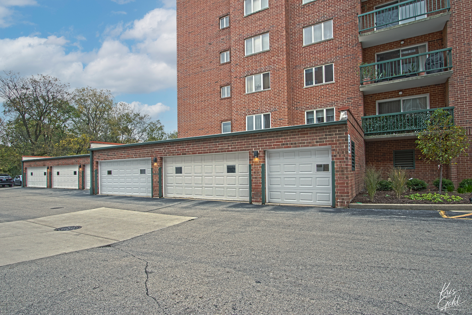 555 South River Road, Unit 402 Des Plaines, IL 60016 - Photo 22 of 22