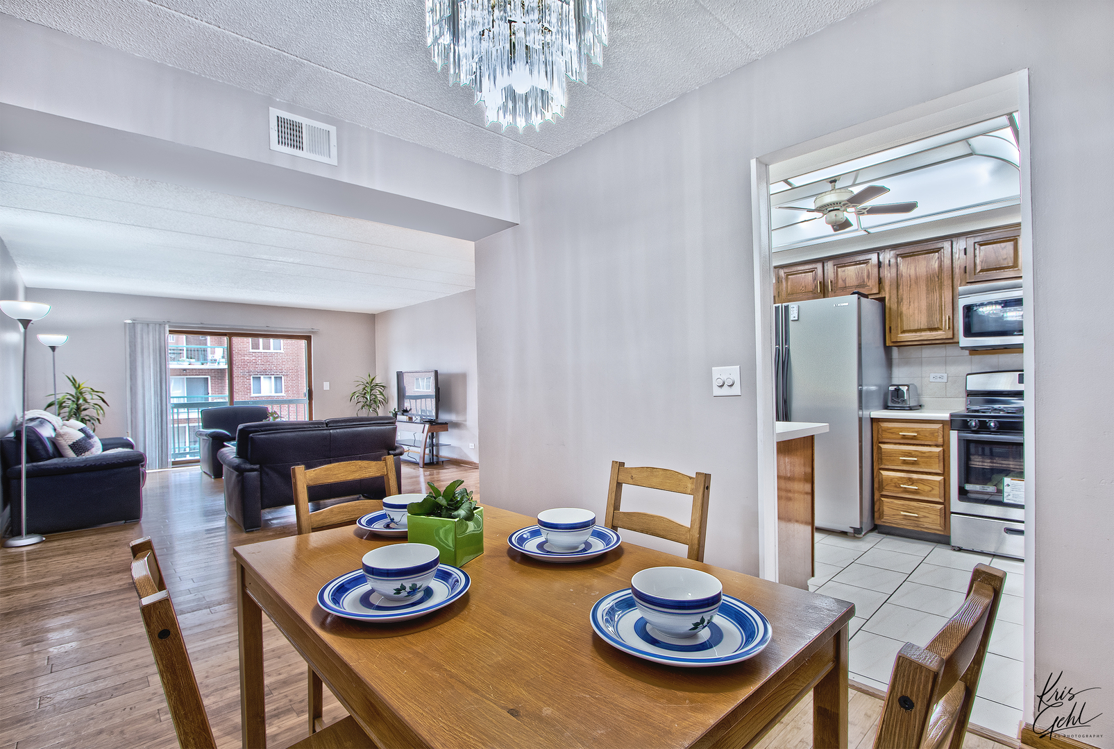 555 South River Road, Unit 402 Des Plaines, IL 60016 - Photo 10 of 22